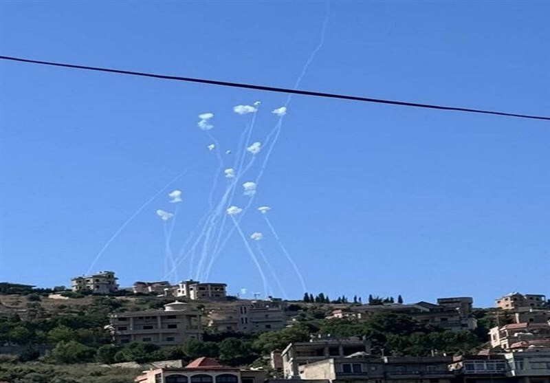شلیک ۳۰ موشک از لبنان به اسرائیل