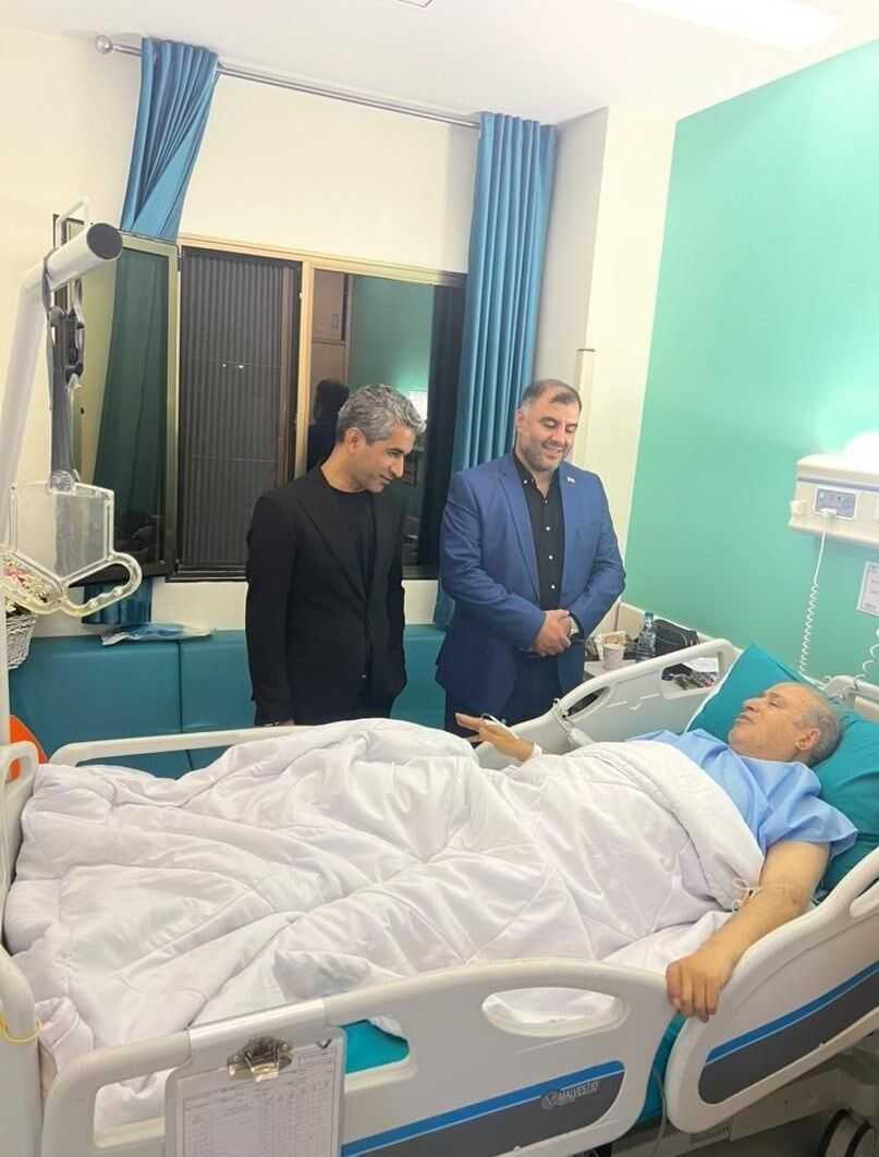 تاج در بیمارستان بستری شد