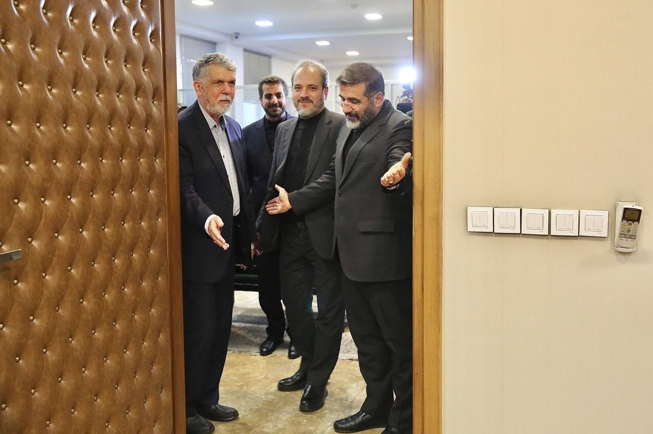 صالحی، کلید وزارت ارشاد را تحویل گرفت