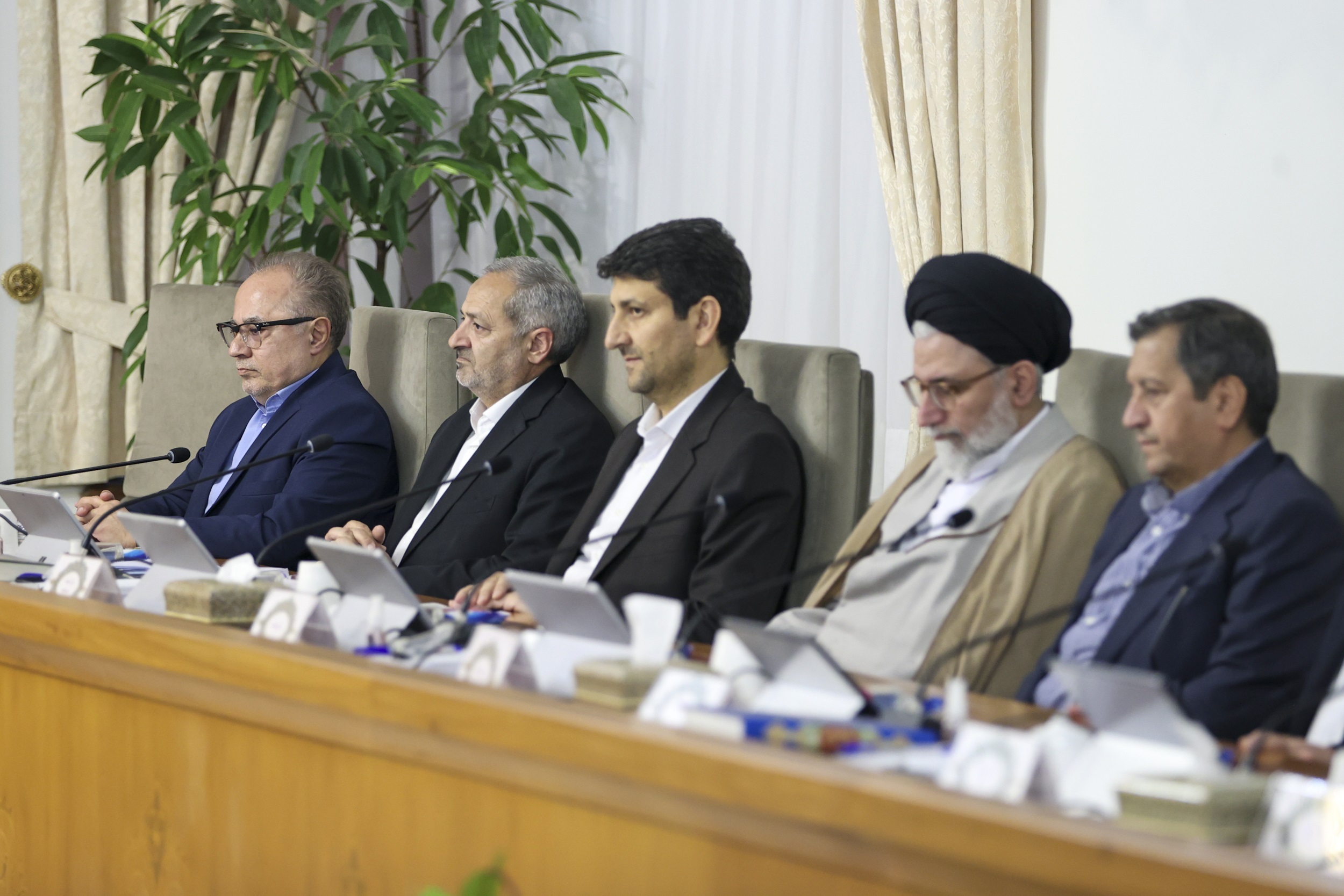 رونمایی از دولت چهارم