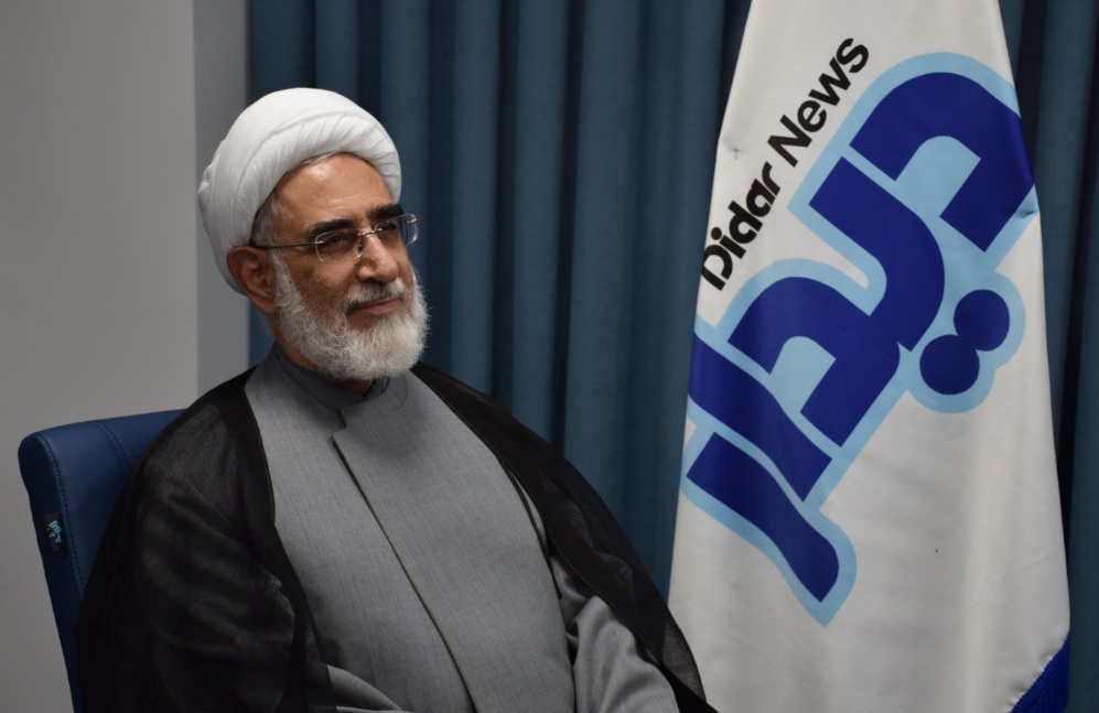 منتجب‌نیا: انتصاب‌ «عارف» را به فال نیک می‌گیرم