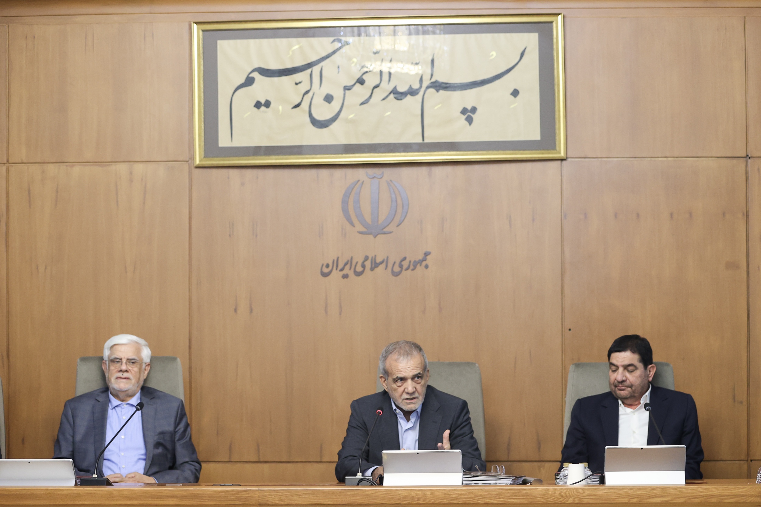 رئیس‌جمهور: کابینه باید جلوه وفاق ملی باشد/ در سند چشم‌انداز قرار بود فقر و تبعیض از بین برود