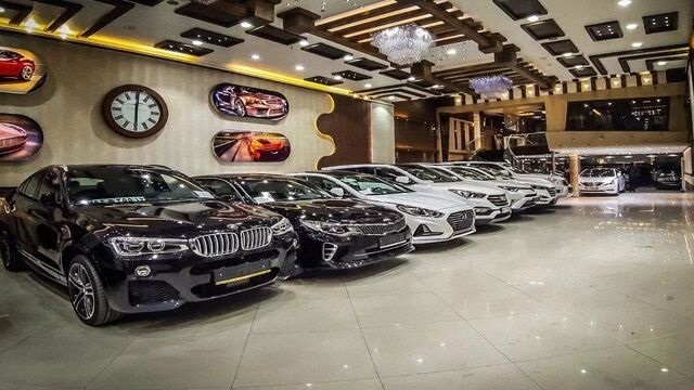 بازار خودرو در رکود می‌ماند/ پزشکیان واردات را آزاد کند
