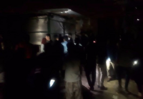 بخشی از جمعه‌بازار یاسوج در آتش سوخت