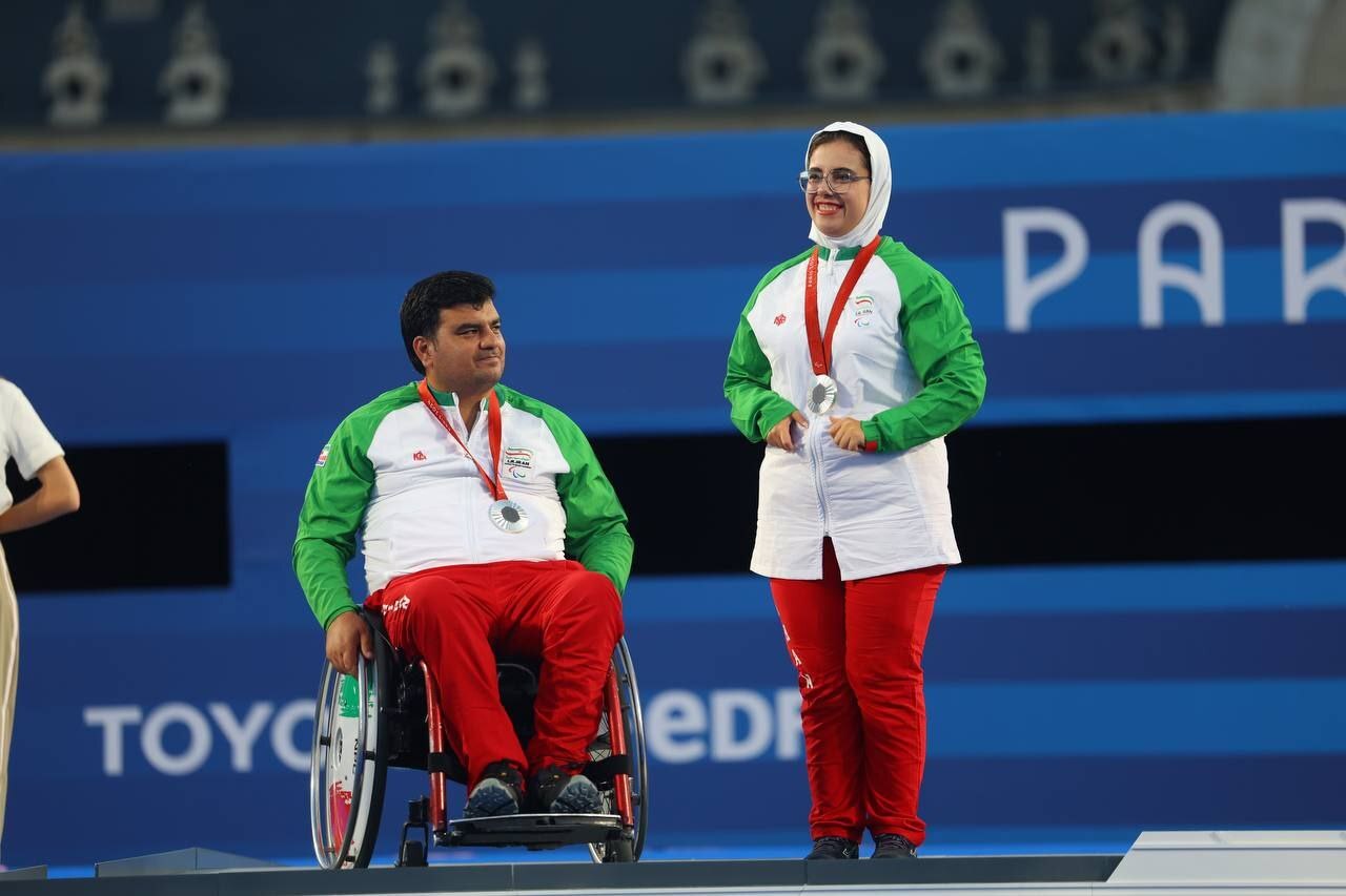 پارالمپیک پاریس؛ پنجمین نقره ایران در میکس کامپوند/ پخش اعصاب‌خردکن صداوسیما! +ویدیو