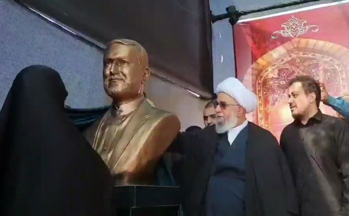 رونمایی از مرقدنما و سردیس شهید «امیرعبداللهیان»