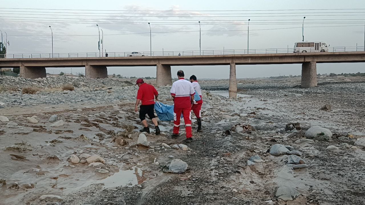 طغیان هلیل‌رود در جیرفت؛ ۱۳ پیکر از آب بیرون کشیده شد/ ۶ کودک در بین جانباختگان