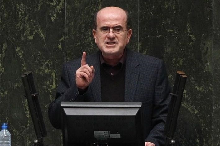 نماینده مجلس: بنزین به احتمال زیاد سال آینده گران می‌شود