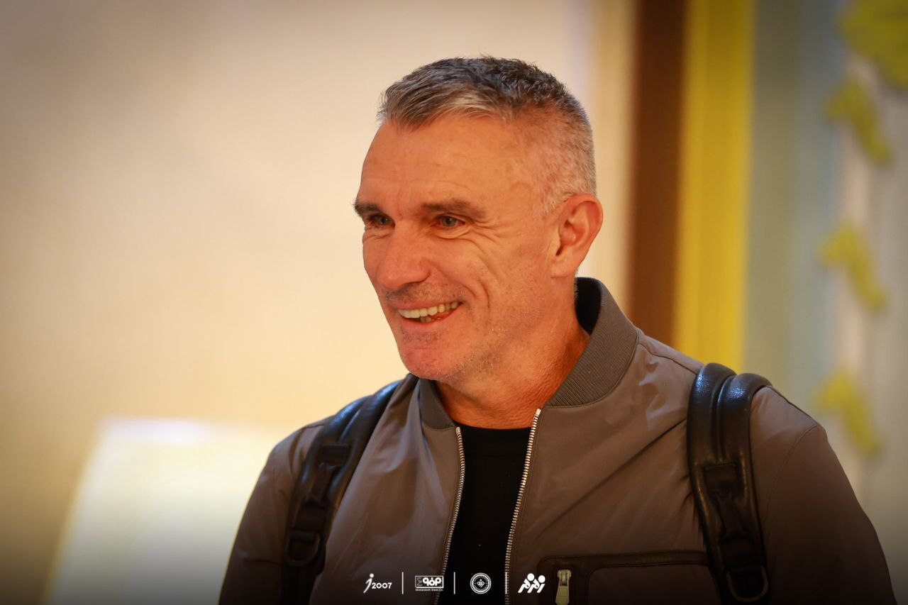 سرمربی جدید سپاهان وارد اصفهان شد +عکس
