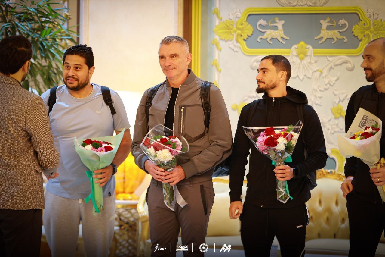 سرمربی جدید سپاهان وارد اصفهان شد +عکس