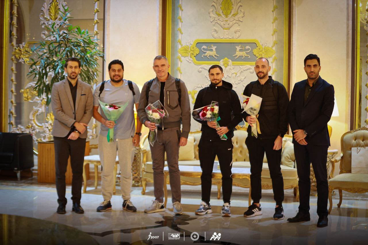سرمربی جدید سپاهان وارد اصفهان شد +عکس