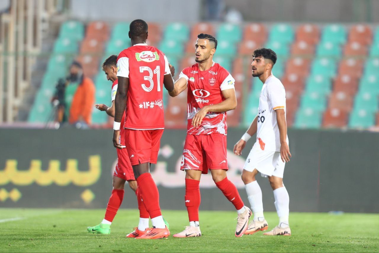 گزارش زنده: پرسپولیس ۱ - ۰ مس/ پایان نیمه‌اول