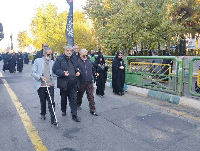 تشییع پیکر‌های شهدای گمنام از مقابل دانشگاه تهران