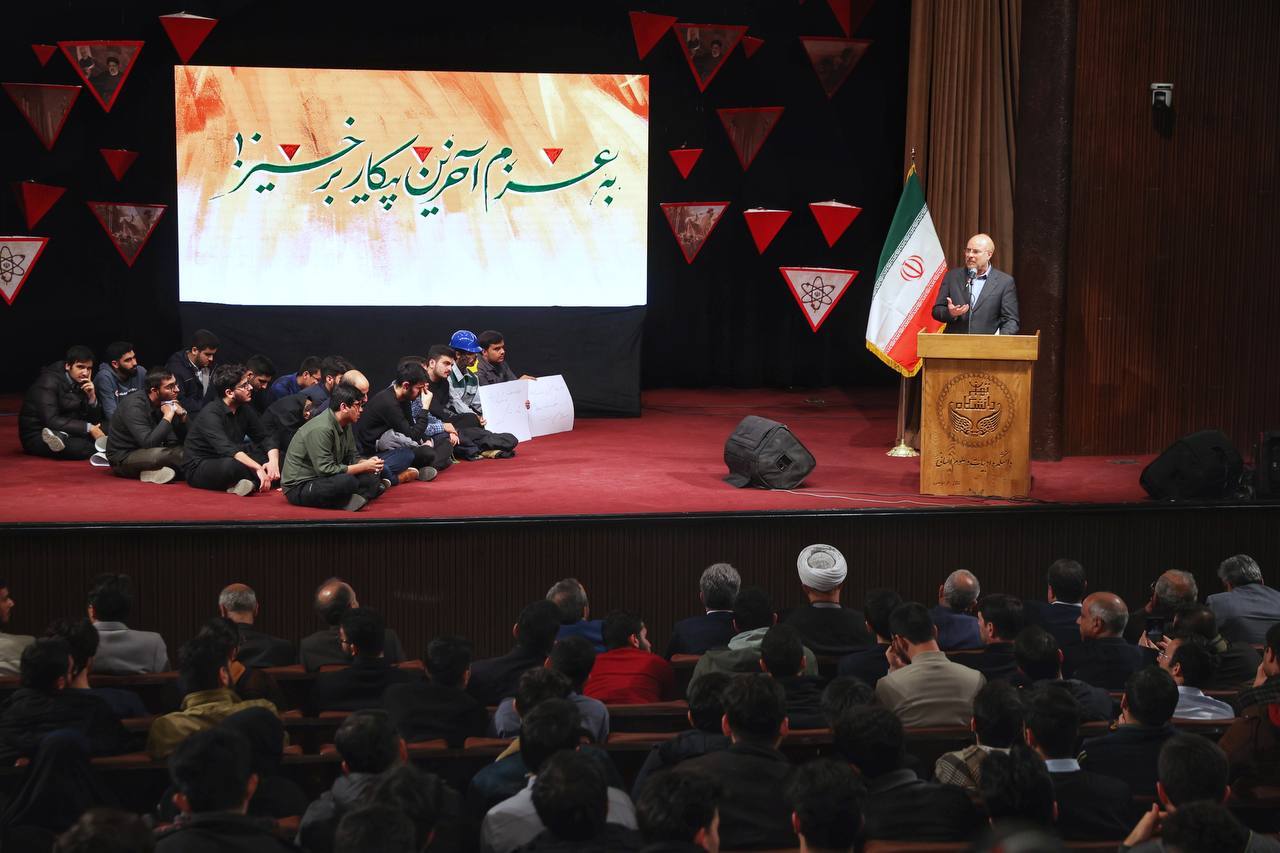 قالیباف: قانون حجاب به دنبال دخالت در حوزه شخصی افراد نیست/ برخورد فیزیکی و دستگیری نداریم