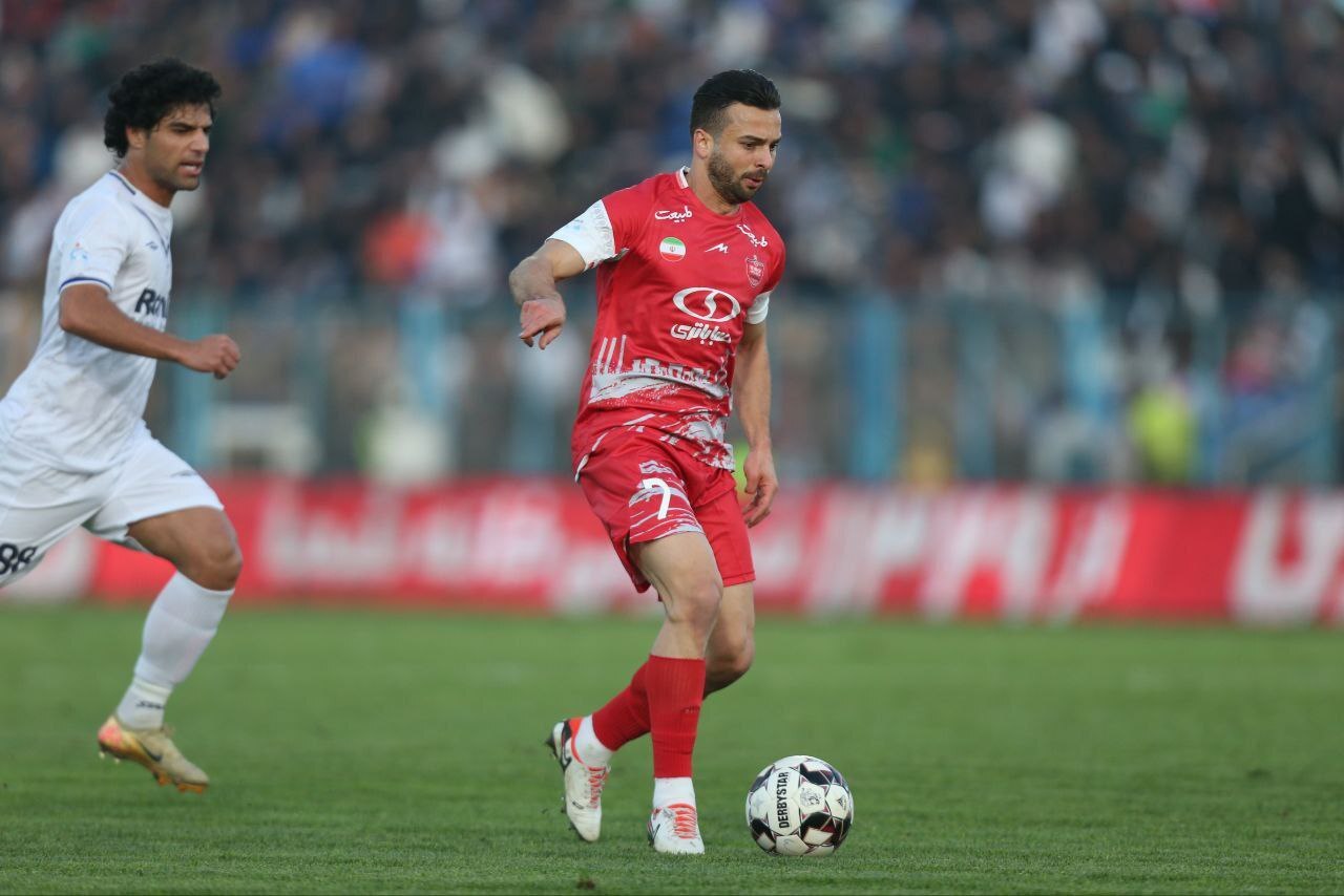 گزارش زنده: ملوان ۰ - ۰ پرسپولیس/ پایان نیمه اول