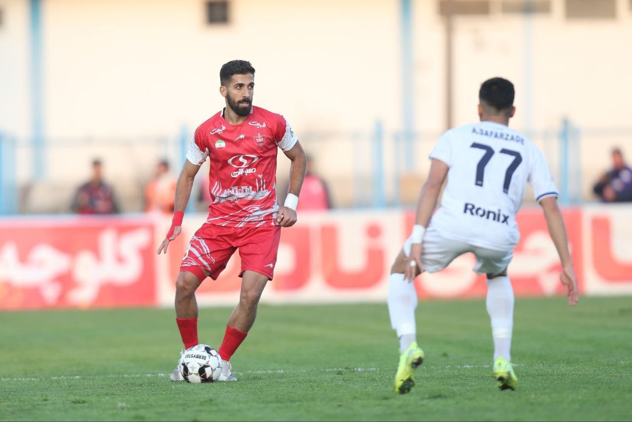 گزارش زنده: ملوان ۰ - ۰ پرسپولیس/ پایان نیمه اول