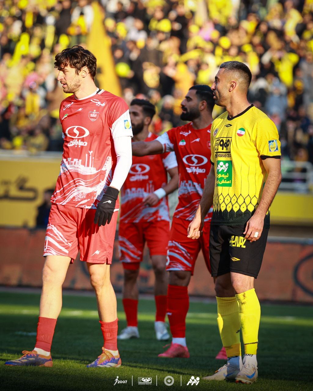 سپاهان ۲ - ۱ پرسپولیس؛ ال‌کلاسیکو با حضور زنان و به کام اصفهانی‌ها!