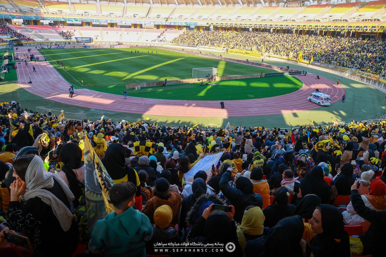 سپاهان ۲ - ۱ پرسپولیس؛ ال‌کلاسیکو با حضور زنان و به کام اصفهانی‌ها!