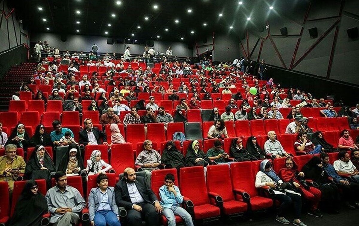 سینماها در آبان‌ چقدر فروش داشتند؟ +جدول