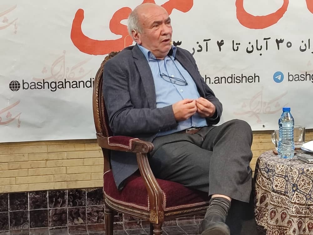 صادق زیباکلام: وفاق ملی، یک لفظ من درآوردی است/احمد بخارایی: وفاق ملی آقای پزشکیان، حداقلی و مکانیکی است/مهدی مطهرنیا: در ایران، مکعب همگرایی وجود ندارد