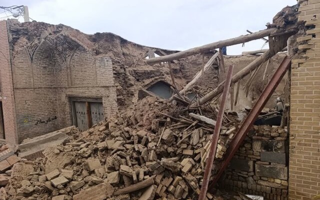 زلزله، سردرب کاروانسرای تاریخی بازار نطنز را تخریب کرد