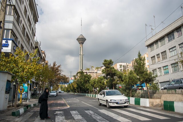 باد شدید در شهر؛ هوای تهران قابل قبول شد