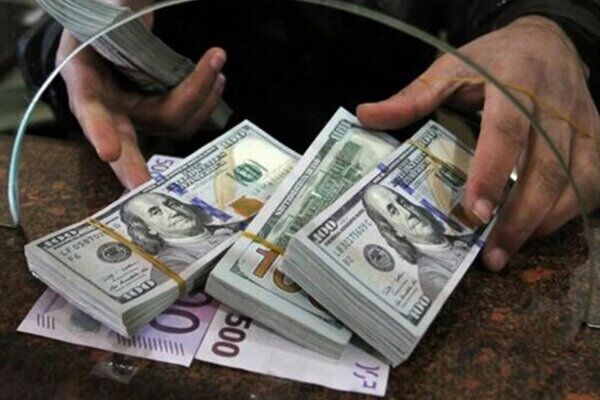 ریزش دلار هیجانی است؛ منتظر شنبه باشید