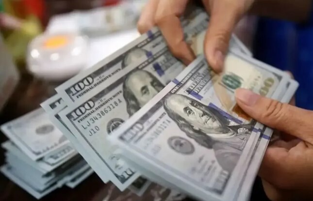 سایه سنگین توافق روی دلار
