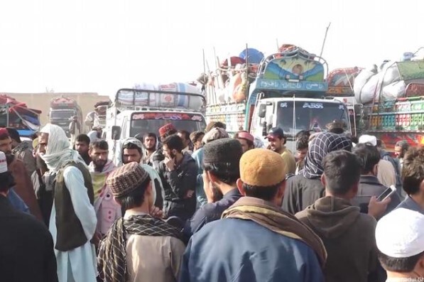 موج اخراج افغان‌ها از پاکستان؛ «خیلی بی‌انصافی کردند»