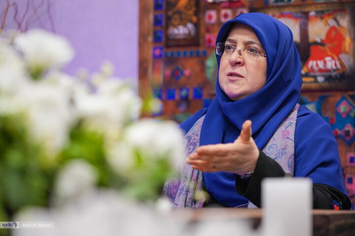 سخنگوی دولت: با حقوق ۶۰ میلیونی، قیمت دلار روی زندگی من هم سایه انداخته!/ فرزندم دوتابعیتی نیست/ سال ۱۴۰۱ اتفاقات ناگواری افتاد