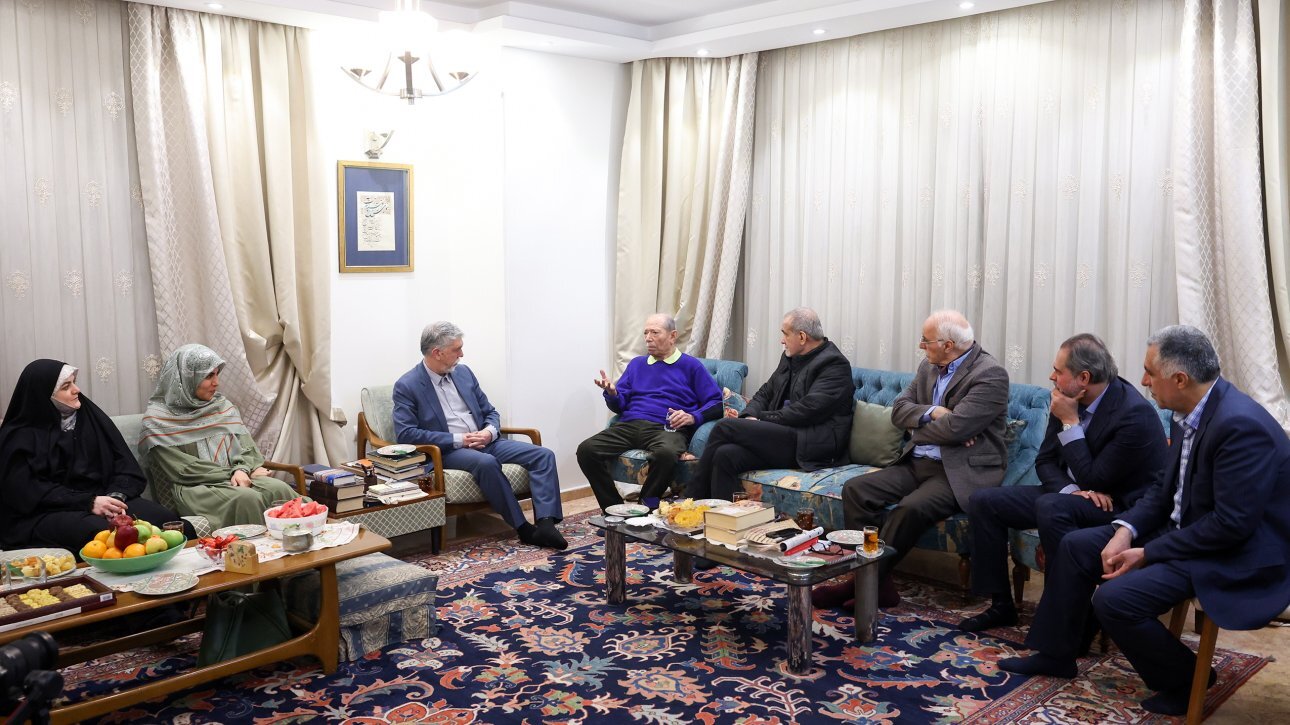 پزشکیان: دولت چهاردهم به هنر کشور کمک می‌کند/ نصیریان: نیاز مردم فقط آب و نان نیست