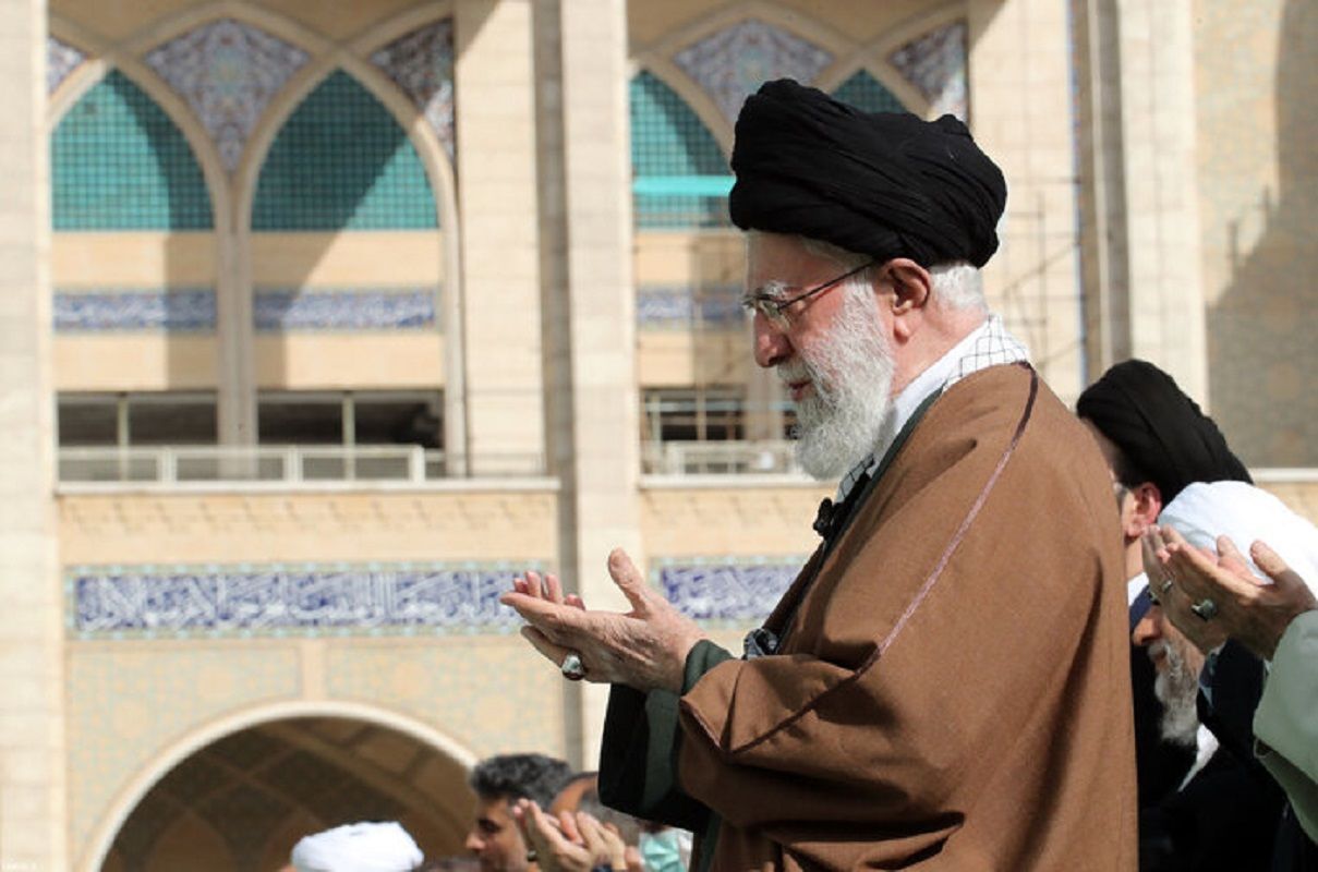 اقامه نماز عیدفطر به امامت رهبر انقلاب