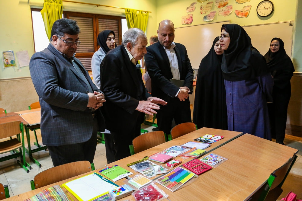 علی اصغر فانی: «ریحانه» فراتر از آموزش و پرورش عمل کرده است