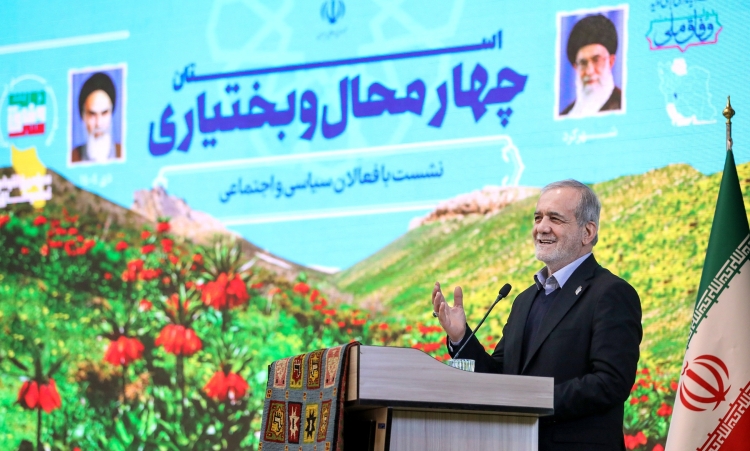 پزشکیان: حرف مردم باید شنیده شود/ تغییر ساده نیست و مقاومت وجود دارد