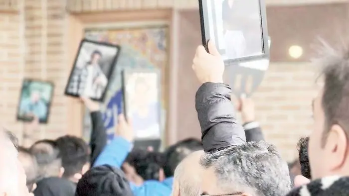 انتقال اجساد جان باختگان اعتراضات؛ عزاداری جمعی انتقال اجساد جان باختگان اعتراضات؛ عزاداری جمعی