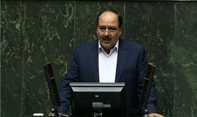 رنجبرزاده: مجلس زیر بار افزایش حقوق کمتر از تورم نمی‌رود/ اگر خوراک و دارو ارزان بود، تحمل شرایط آسانتر می‌شد