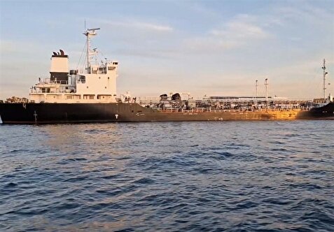 توقیف کشتی حامل سوخت قاچاق در خلیج فارس