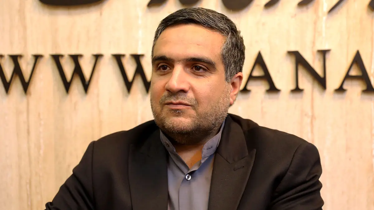 انتقاد نماینده مجلس از عراقچی؛ اگر بیمار سرطانی داشت، از برکات تحریم‌ها نمی‌گفت