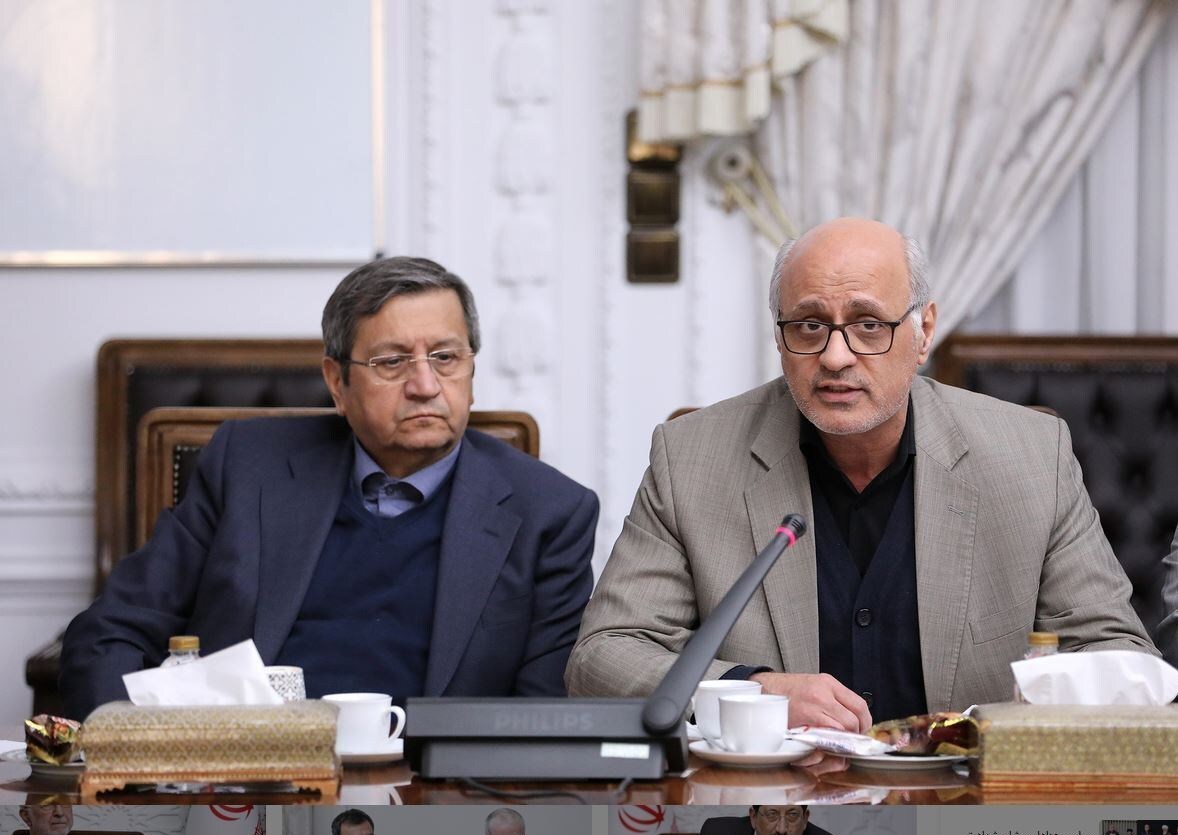 حضور «همتی» در جلسه رئیس‌جمهور با فعالان اقتصادی