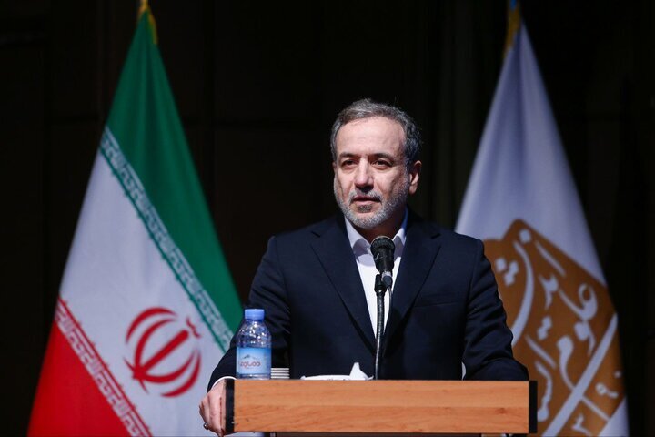 عراقچی: آمریکا باید در برابر اقدامات خود پاسخگو باشد