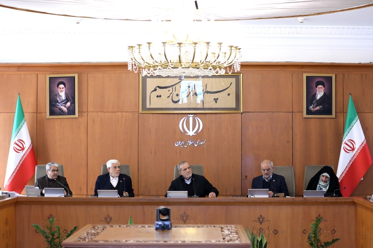 پزشکیان: بیتوجهی به اقشار آسیبپذیر از عوامل مهم بروز نارضایتیها است/ برخوردهای قهری و امنیتی راهحل پایدار نیست پزشکیان: بیتوجهی به اقشار آسیبپذیر از عوامل مهم بروز نارضایتیها است/ برخوردهای قهری و امنیتی راهحل پایدار نیست