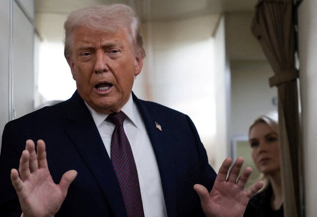 ترامپ: ایران هم‌اکنون با ما مذاکره می‌کند، آنها نمی‌خواهند حمله کنیم