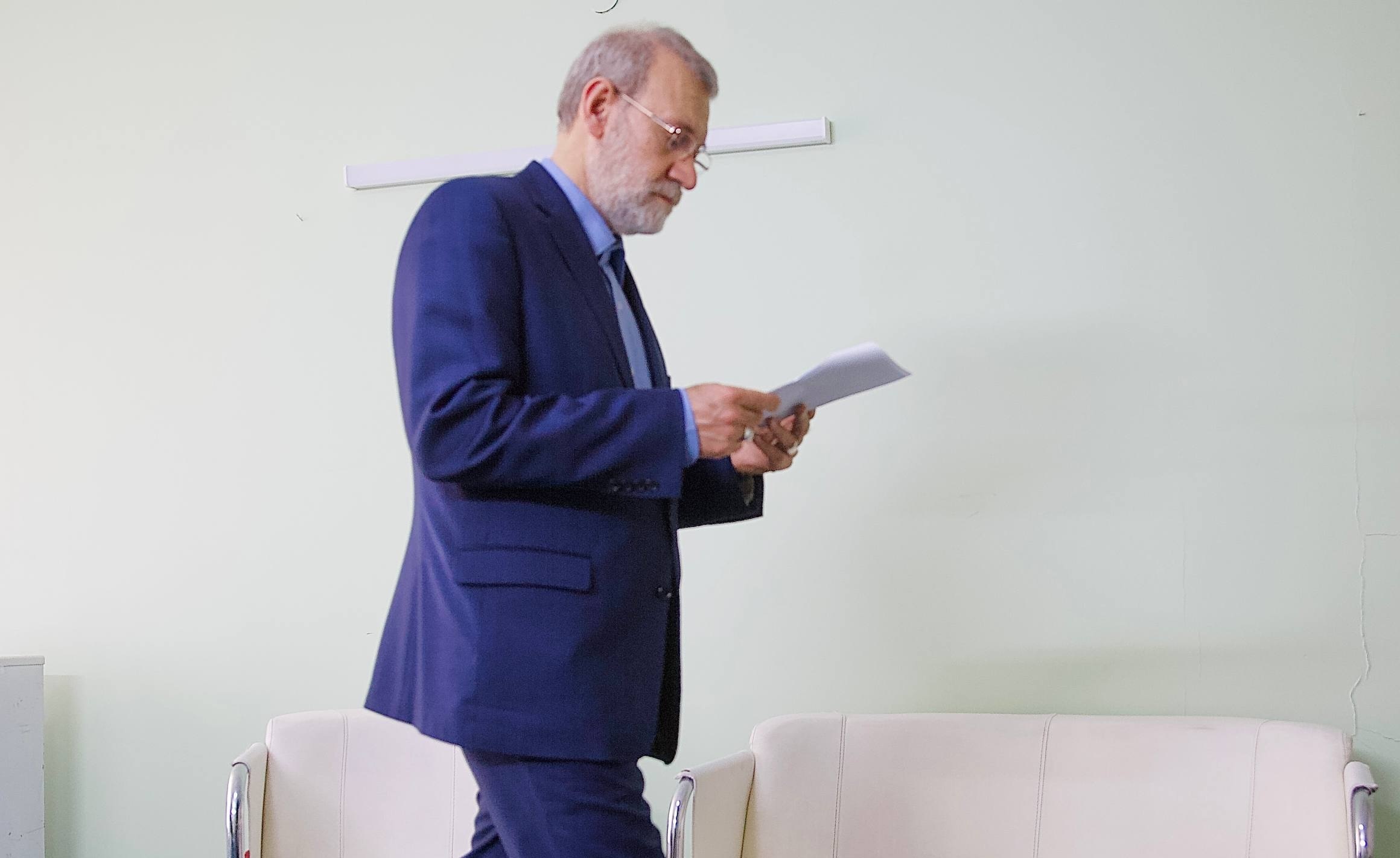 ۳ روز پس از مذاکرات مسقط؛ لاریجانی به عمان سفر می‌کند