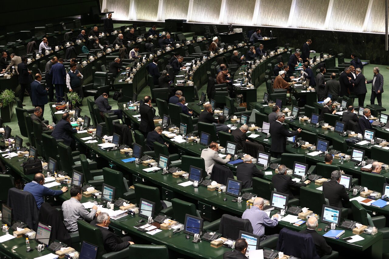 ۴۰ میلیون تومان؛ سقف معافیت مالیات بر درآمد کارکنان