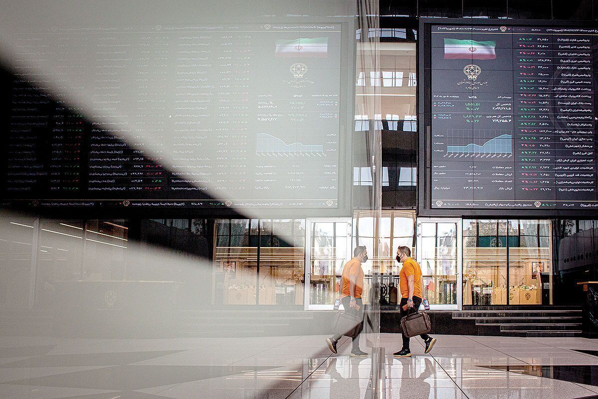 روز سیاه بورس؛ شاخص کل ۱۰۶ هزار واحد ریزش کرد