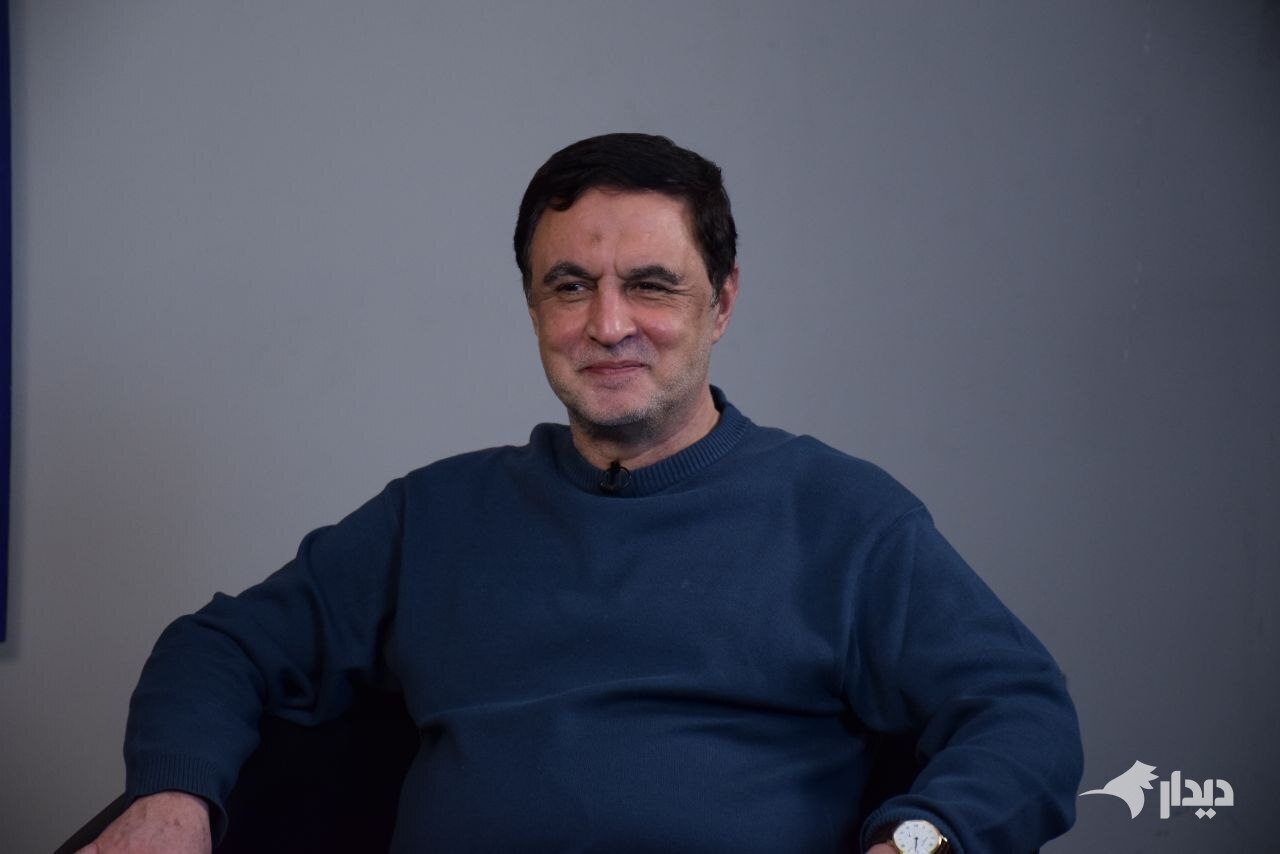 ناصر ایمانی: باید ابعاد ناامیدی از آینده، شنیده نشدن صدای اقشاری از مردم و دیده نشدن آن‌ها را واکاوی کرد/ زندگی اقتصادی بخشی از مردم با قطعی طولانی اینترنت فلج شده/ با قطع اینترنت، زاویه برخی از جوانان با مجموعه حاکمیت تشدید می‌شود/ این وضعیت، جامعه را عصبانی می‌کند