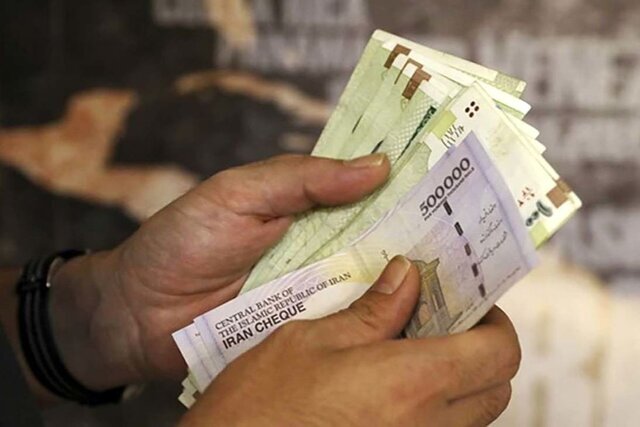 افزایش حقوق کارمندان ۲۱ تا ۴۳ درصد/ گرانی ۳۰ درصدی قیمت سوخت هواپیما