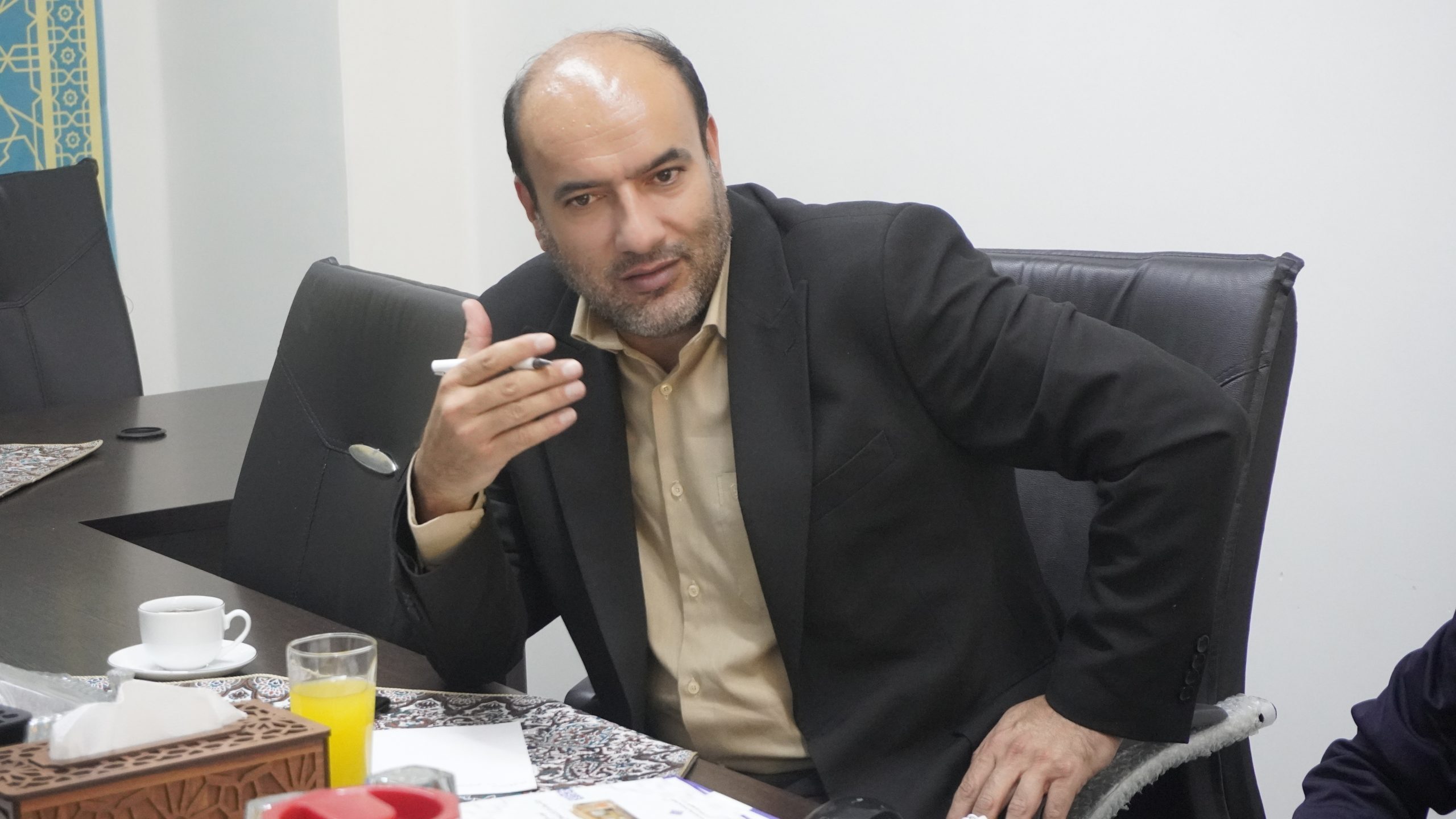 عملکرد «صادق» را با مدت مشابه وزیر دولت قبل مقایسه کنید