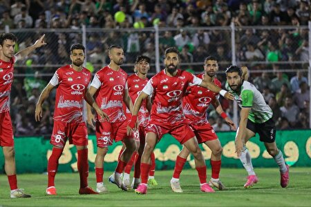 قهرمان، نساجی را به لیگ یک فرستاد/ جنگ دیدنی پرسپولیس و سپاهان در هفته آخر!