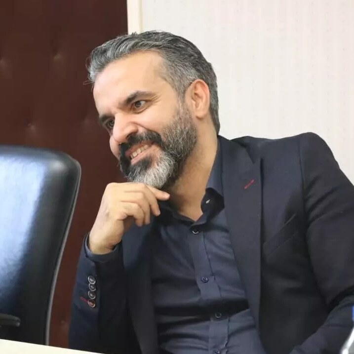 در دنیای امروز روایت خود را نسازی، روایتت را می‌سازند